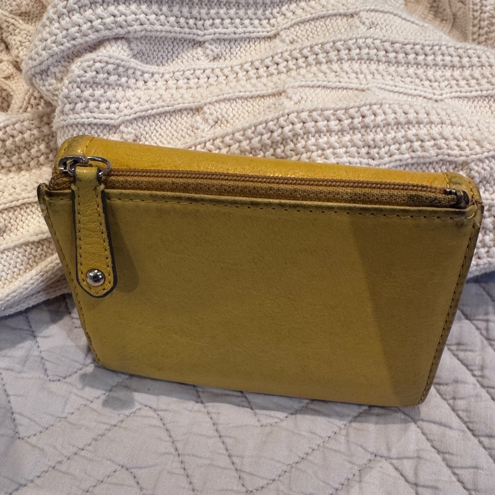 Vintage Coach Yellow Leather Wallet - Picture 2 of 7